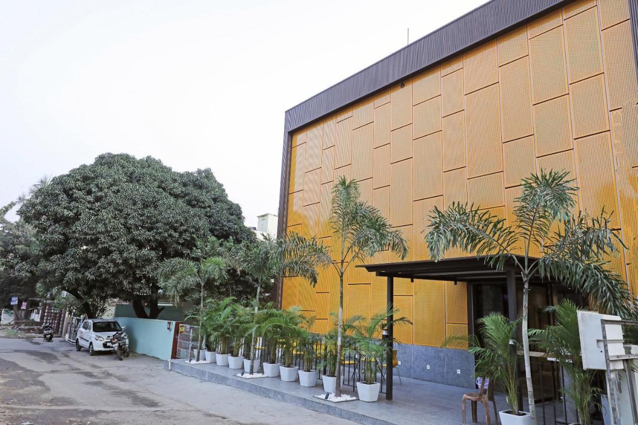 Fabhotel Oasis Yellow Courtyard Bhopal Exterior photo